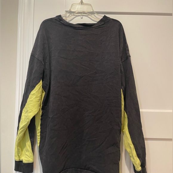 PacSun F1 Oversized One Size Top - Picture 2 of 2